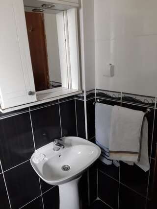 Проживание в семье Guest house Dijana Сутоморе Апартаменты с балконом-2